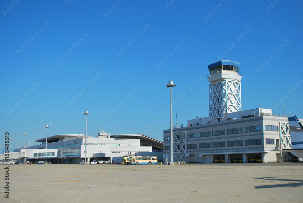 Obraz premium 新潟空港ターミナル