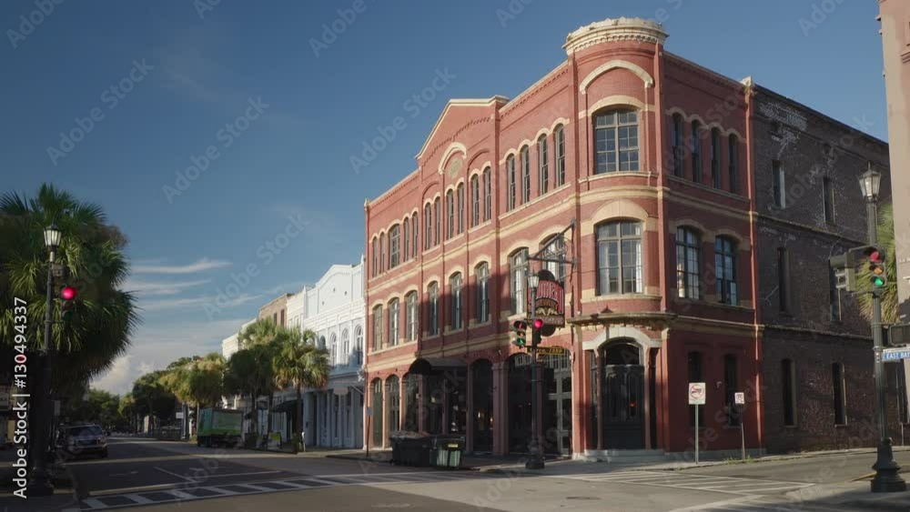 Southern architecture historic buildings in downtown Charleston, Queen Street, South Carolina, South Carolina, USA, Aug 2016