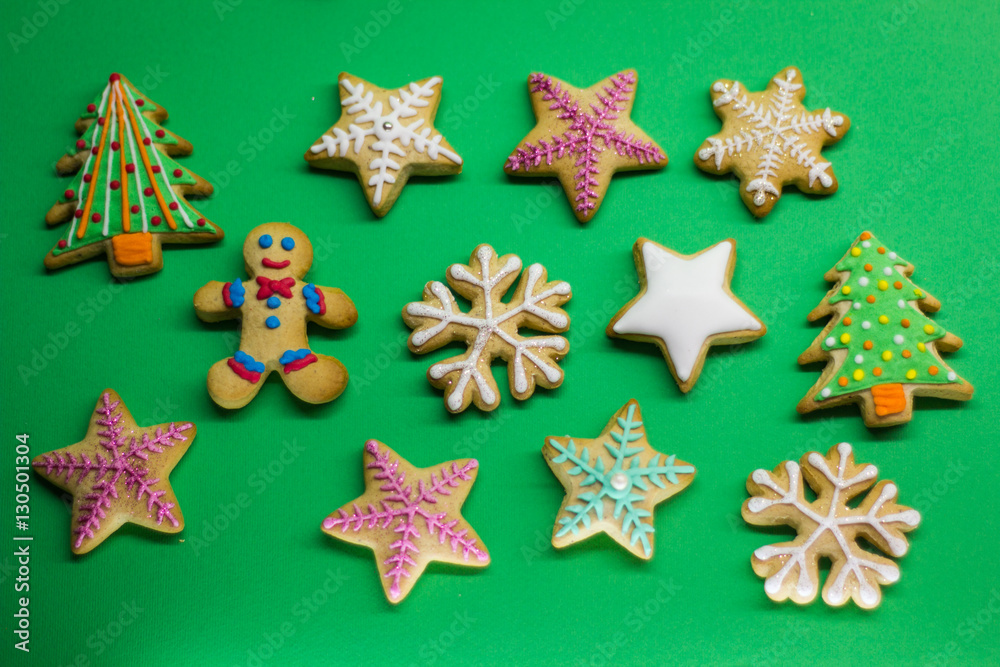New Year, gingerbread men, christmas tree, stars New Year, gingerbread men, christmas tree, stars