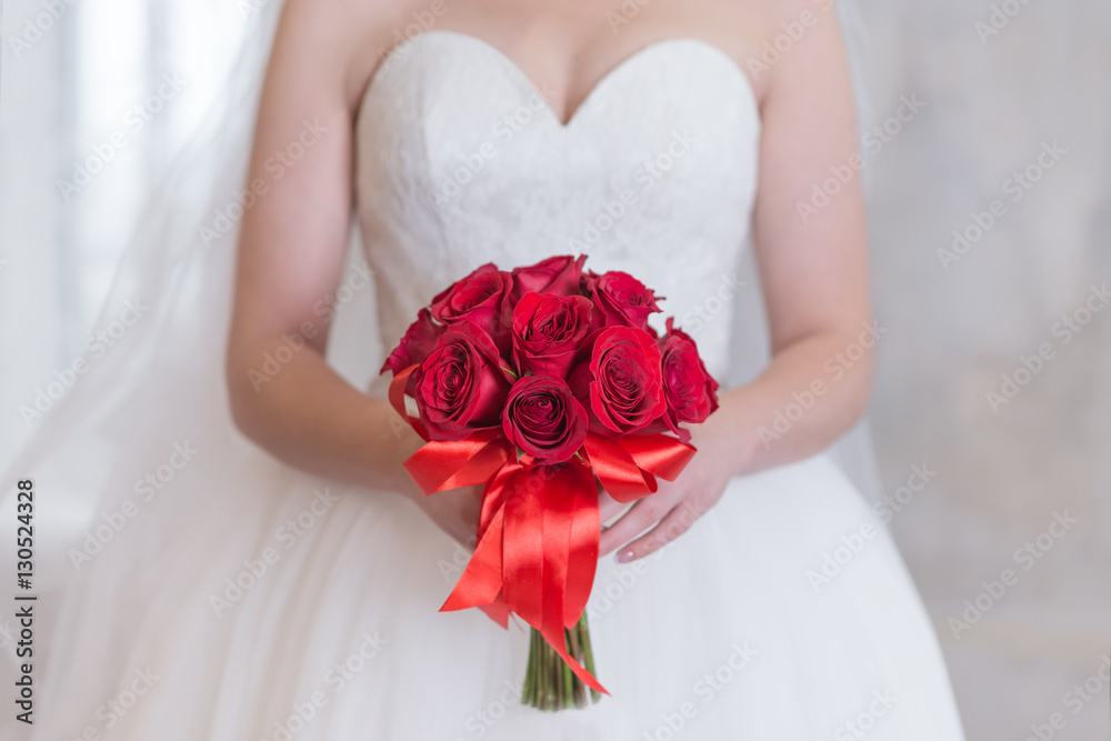 bright red bouquet of roses and baby's breath with rhinestones bright red bouquet of roses and baby's breath with rhinestones