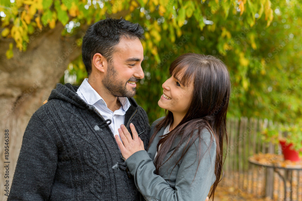 couple dating in autumn couple dating in autumn