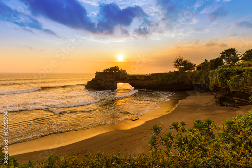 Bild auf Leinwand Tanah Lot Temple - Bali Indonesia
