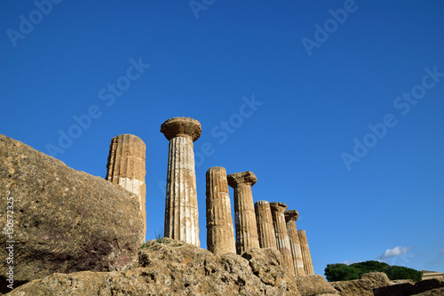 Tempio di Eracle. Parco archeologico della Valle dei Templi, Agrigento / Sicilia IT photo