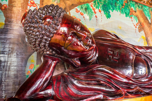 Obraz na płótnie Lying Buddha in Temple in Dalat city Vietnam w salonie