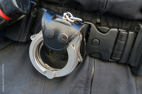 Polizei, Handschellen