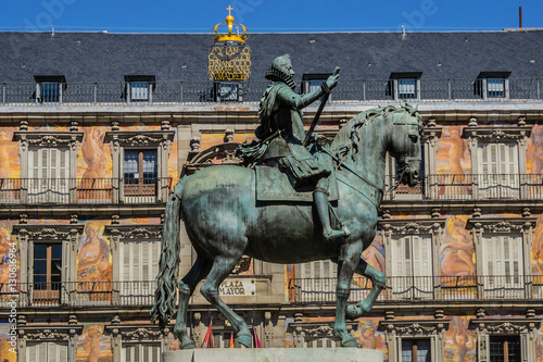 Statue of King Philips III (1616). Plaza Mayor in Madrid, Spain. © dbrnjhrj