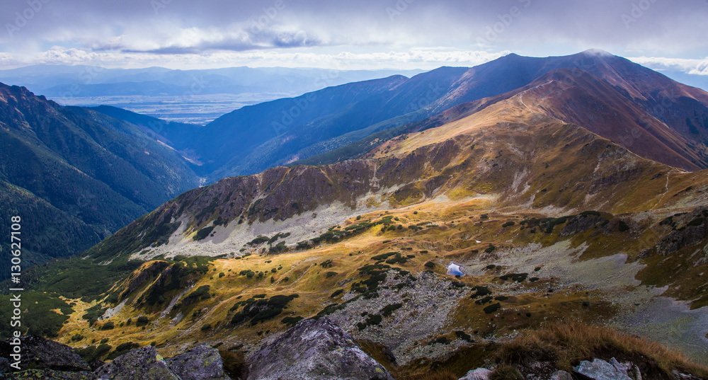 Fototapeta premium A beautiful mountain landscape above tree line