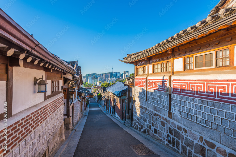 Time lapse of Bukchon Hanok Village in Seoul , South Korea Time lapse of Bukchon Hanok Village in Seoul , South Korea
