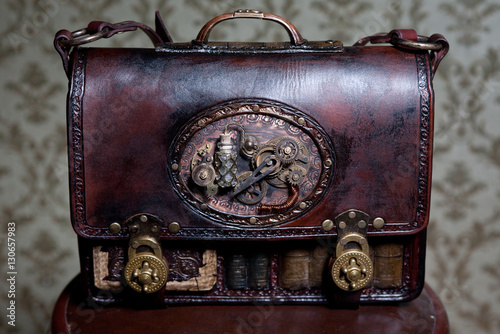 Handgefertigte, viktorianische / Steampunk Schultertasche