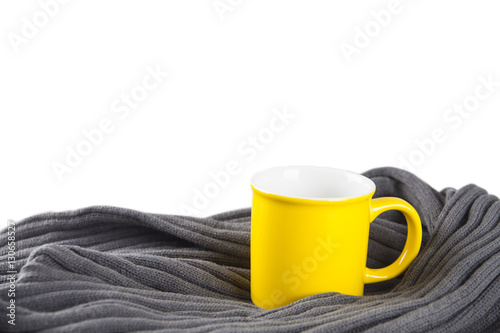 Colored cup with gray scarf