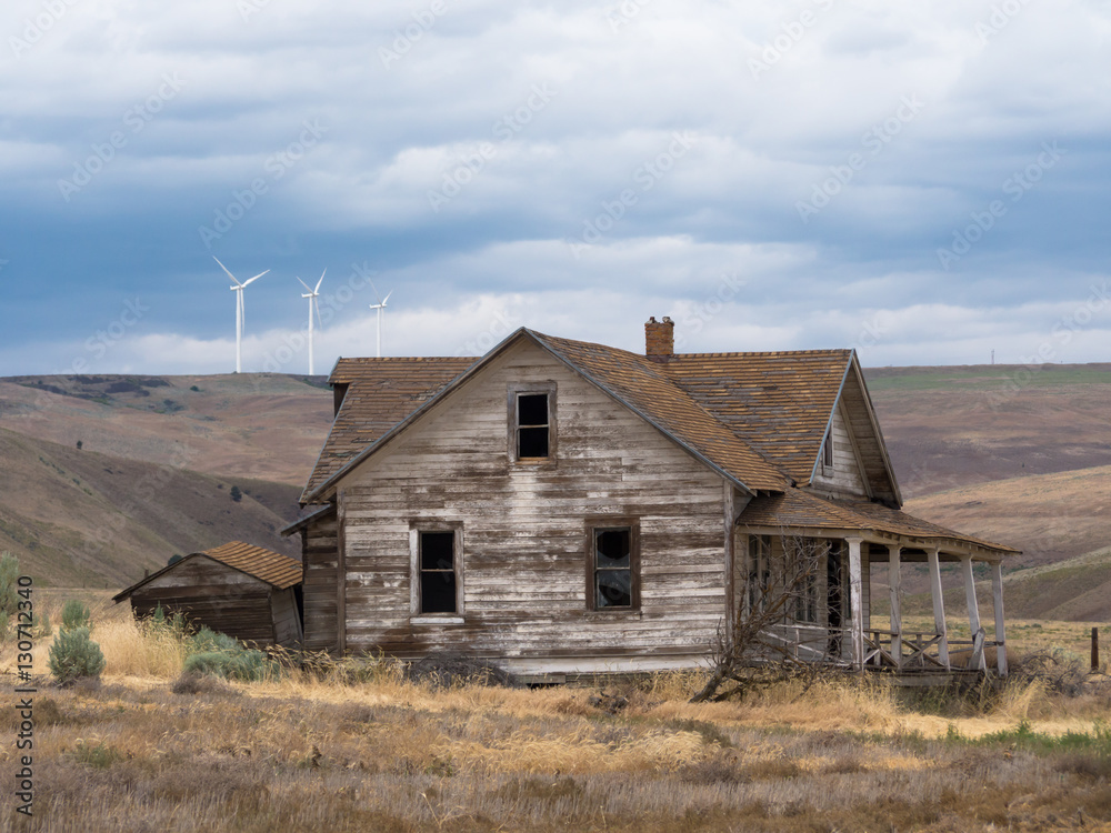 Abandoned Ranch House near Goodnoe, Washington Abandoned Ranch House near Goodnoe, Washington