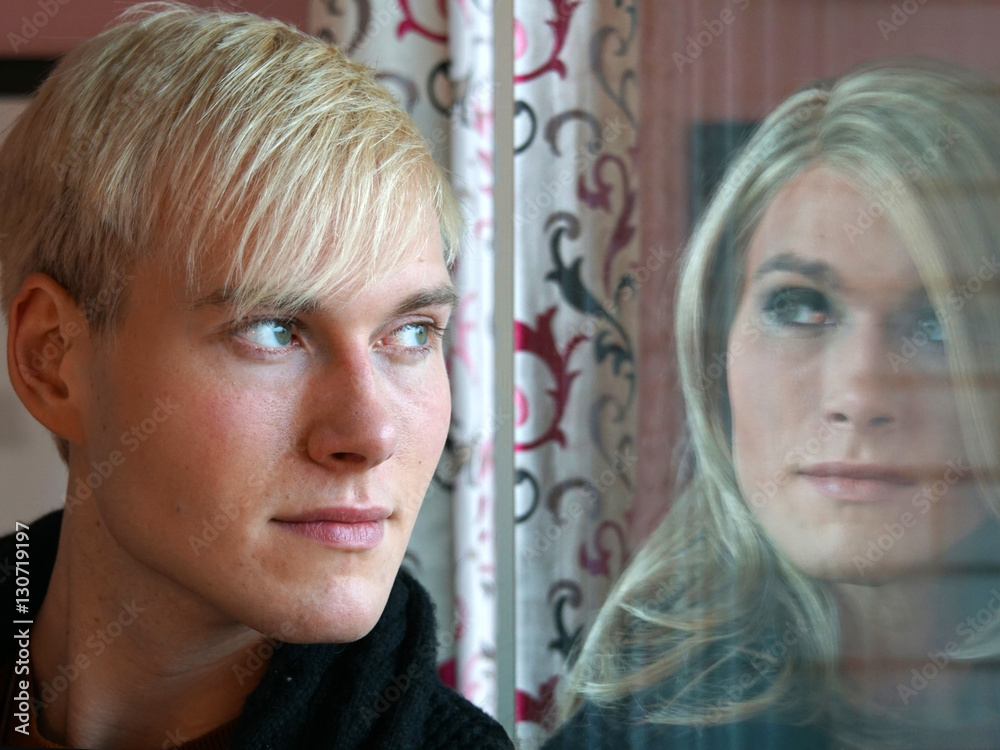 Fototapeta premium Mann - Frau, Spiegelung