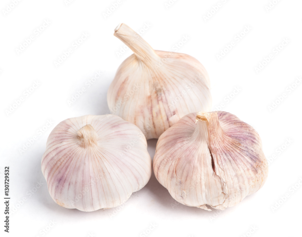 Obraz premium Garlic isolated on white