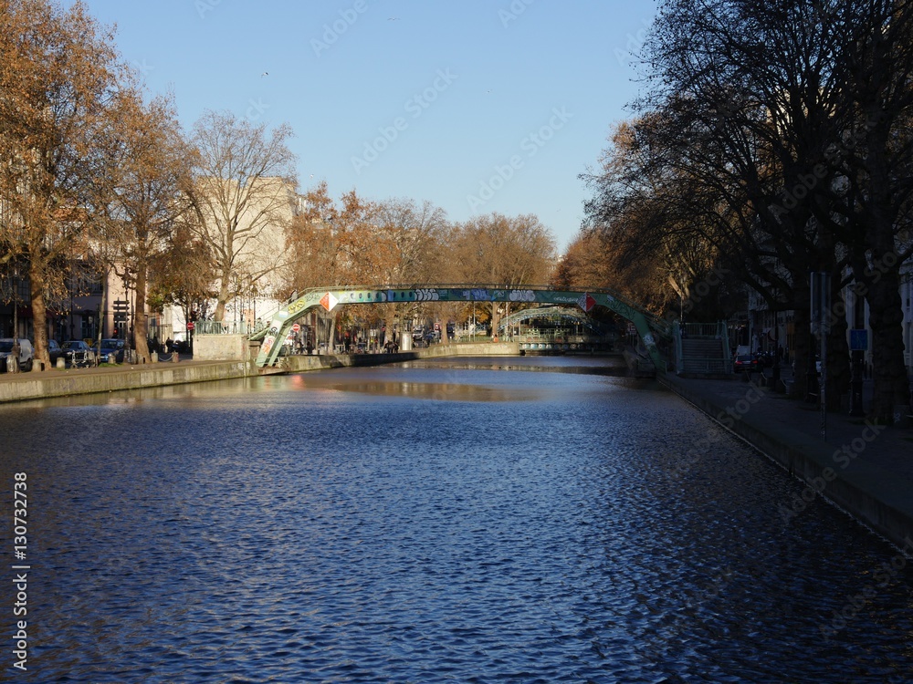 Obraz premium Saint Martin Canal in the morning