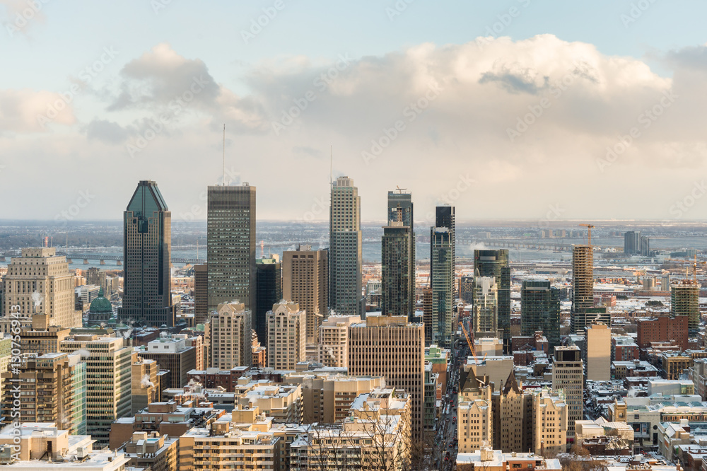 Montreal Skyline in winter from Kondiaronk Belvedere (December 2016)