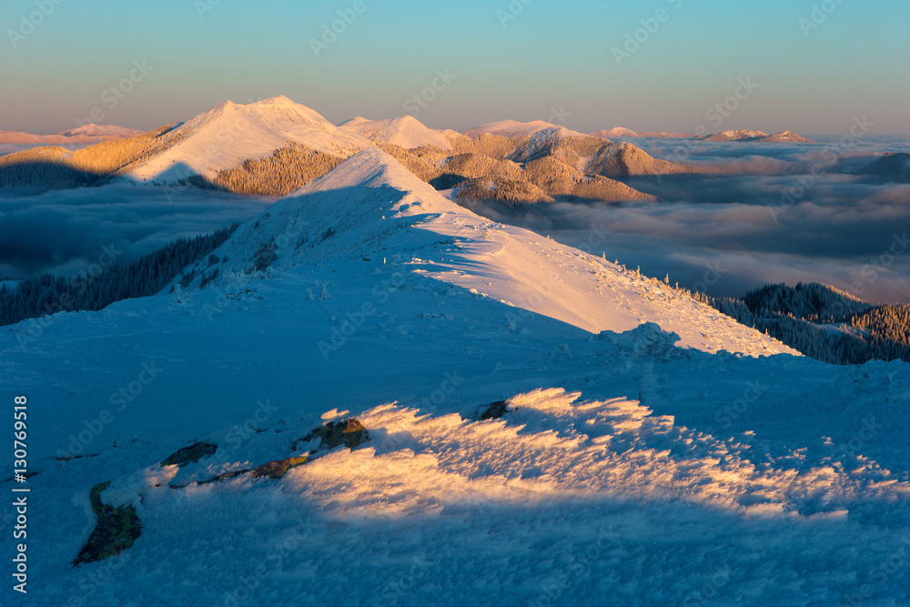 Naklejka premium winter mountains