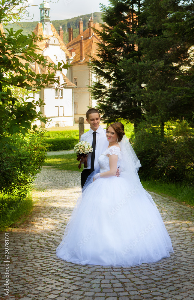 Wedding shot of bride and groom Wedding shot of bride and groom