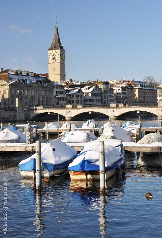 Fototapeta premium Winter view of Zurich