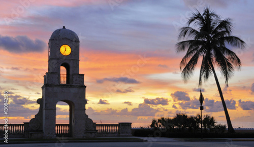 Sunrise on Palm Beach Island, Florida / Palm Beach Sunrise