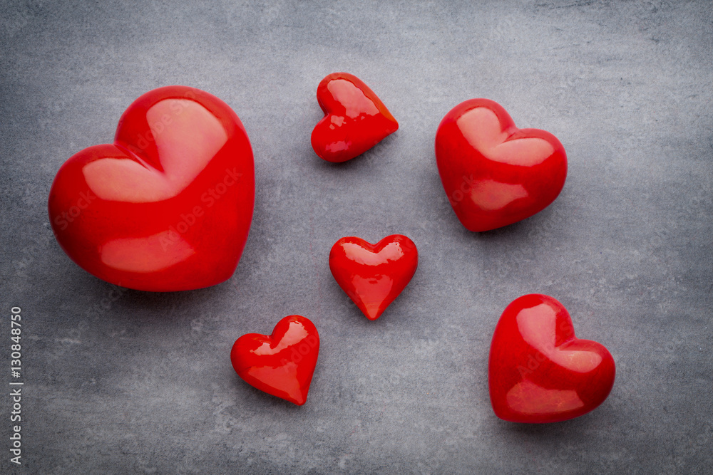 Fototapeta premium Red heart on the gray background.