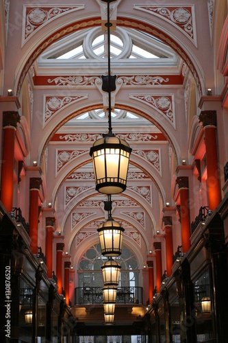 lights cathedral pasaje interior arcade 