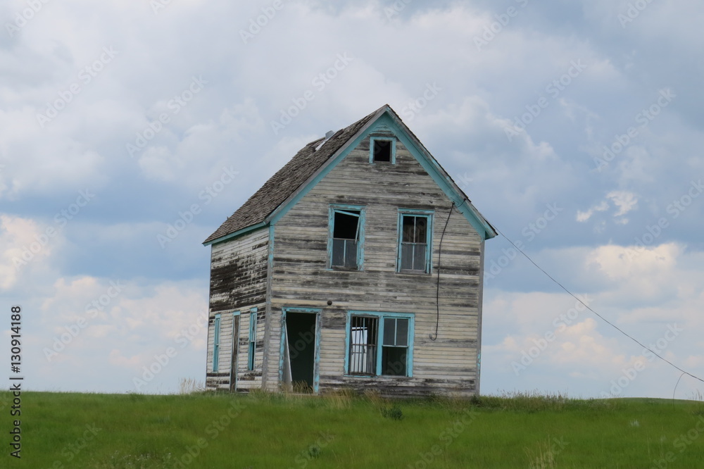 Photography: Old ghost towns and abandoned buildings all over the province. Saskatchewan, Canada.