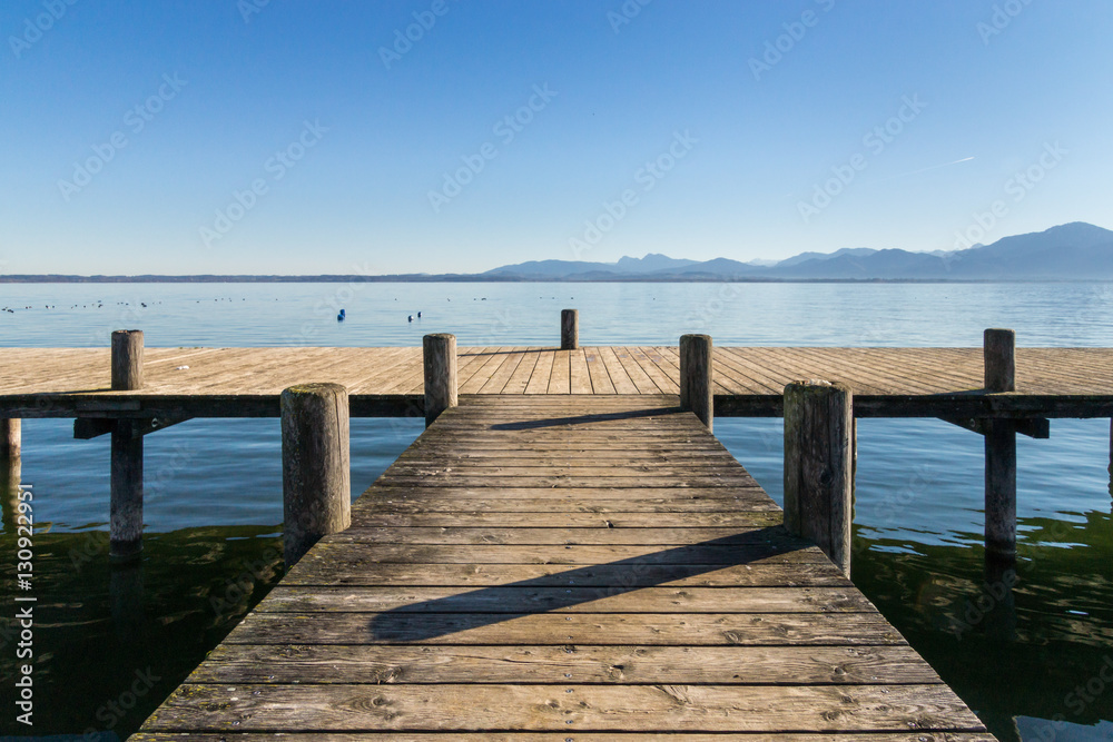 Holzsteg am See, Chiemsee Bayern