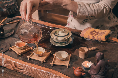 Fotografie tea ceremony is performed by master