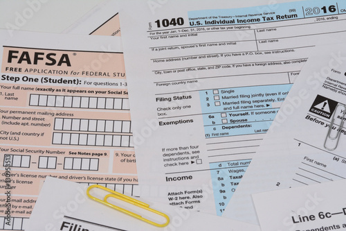 US IRS Form 1040 and FAFSA application