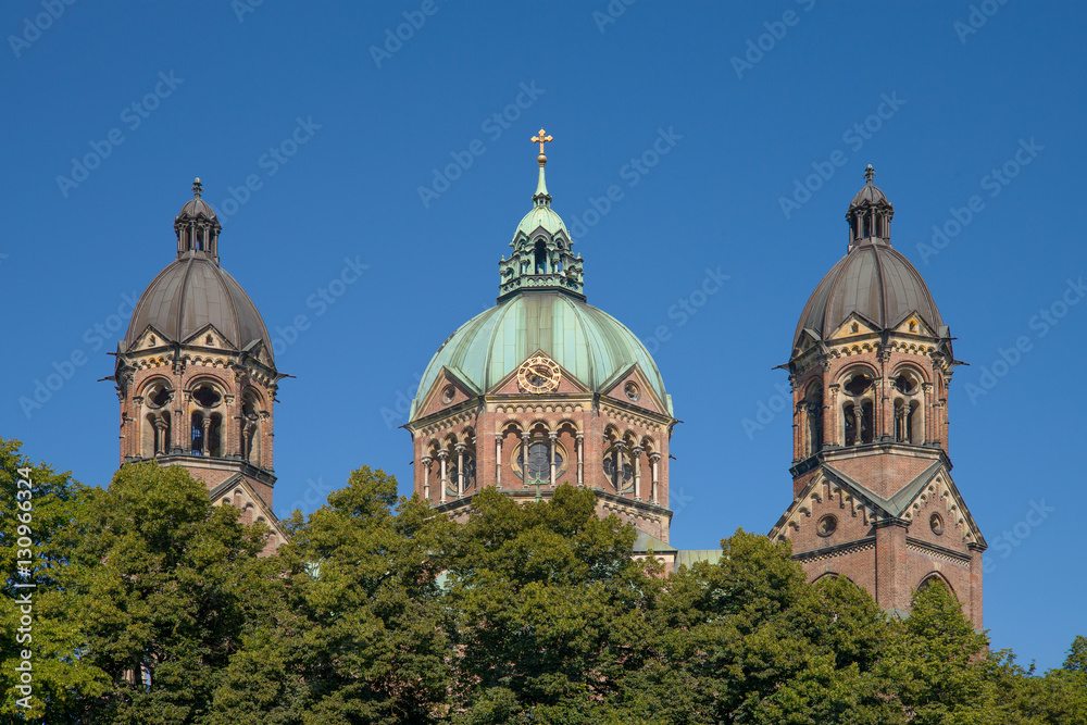 Fototapeta premium St. Lukas Kirche | München