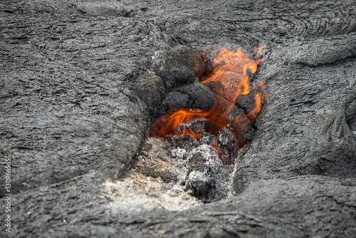 Obraz na płótnie Close up lava flow in lava field