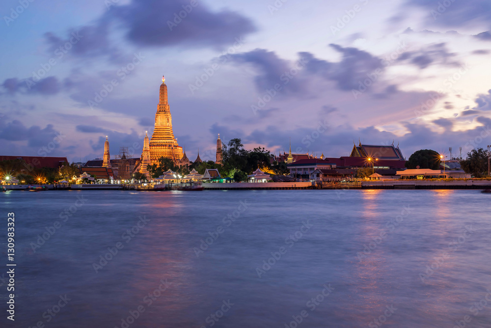 Wat Arun Ratchawararam in Bangkok, Thailand