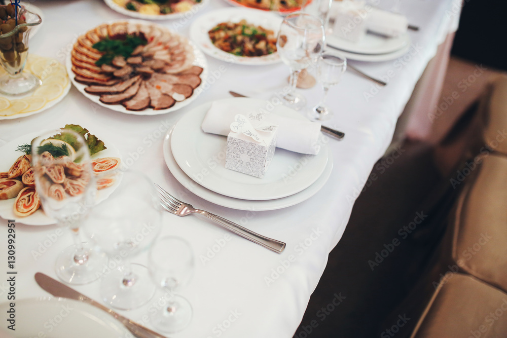 The decorations on the plates in restaurant