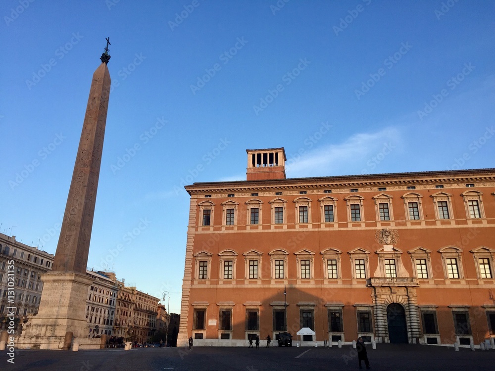Roma, la piazza del Laterano