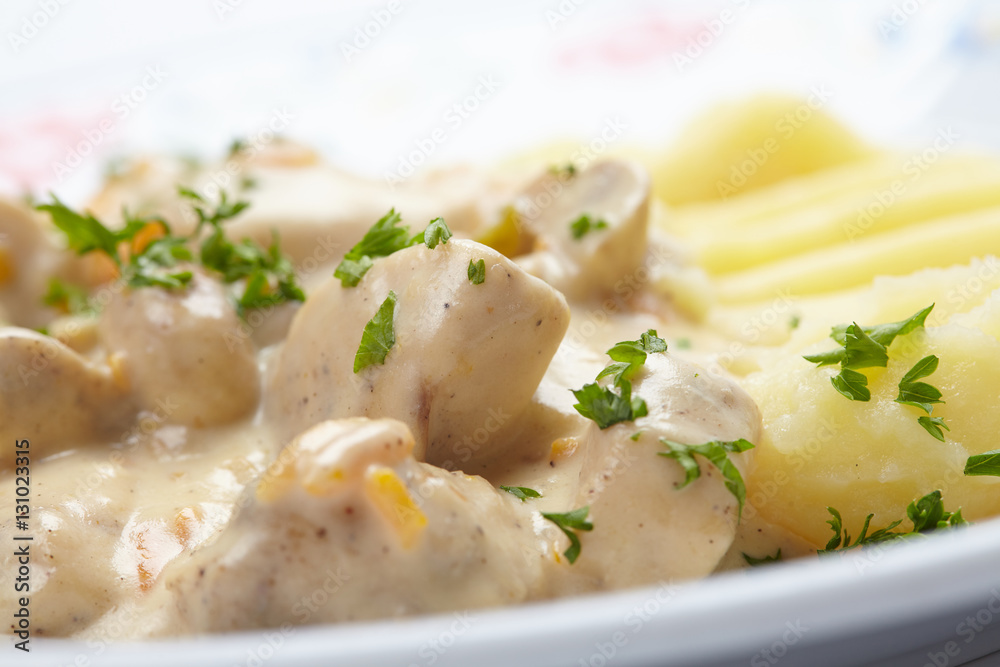 mashed potato with meat