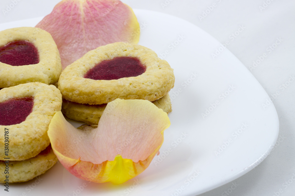 Valentine's Day Heart Cookies with rose petals Valentine's Day Heart Cookies with rose petals