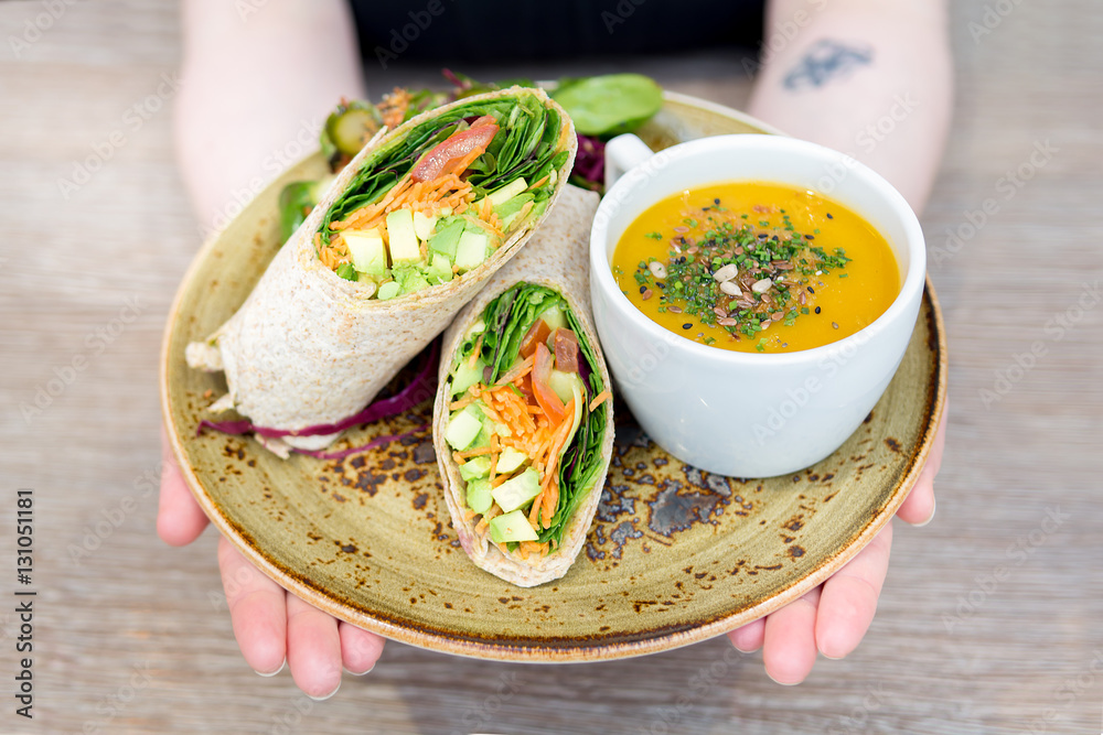 plate lunch dinner starter soup sandwich bread toast green salad orange meal