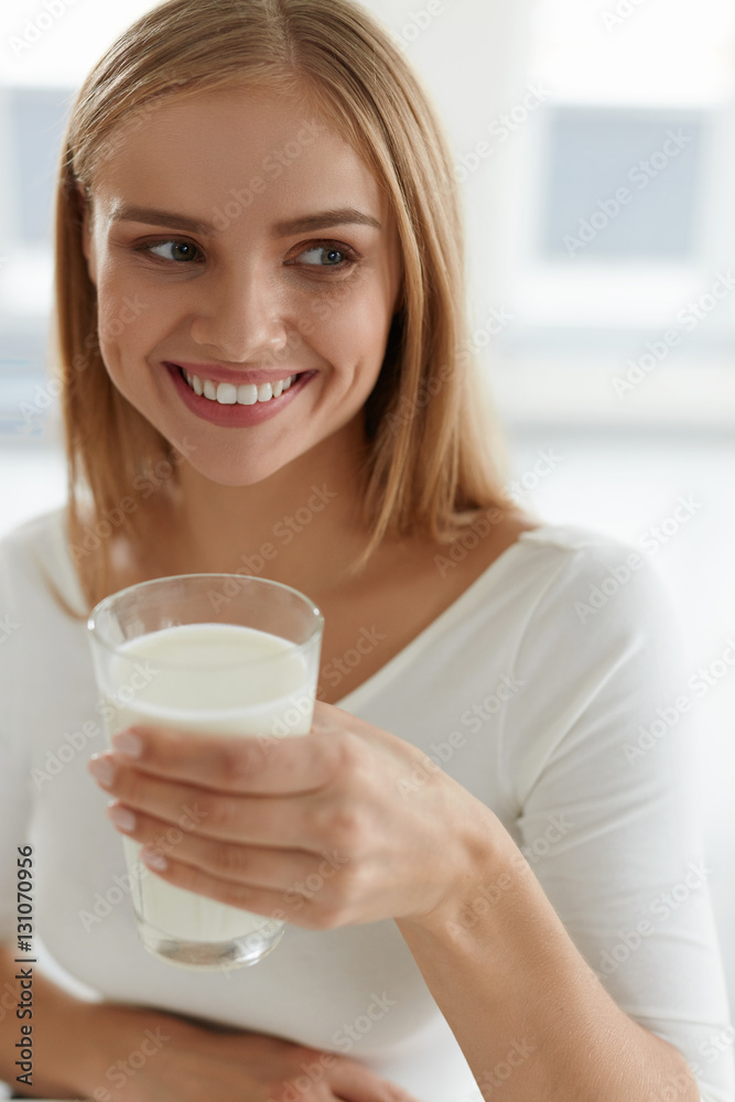 Drink Milk. Beautiful Woman Drinking Fresh Milk, Dairy Product 스톡 사진