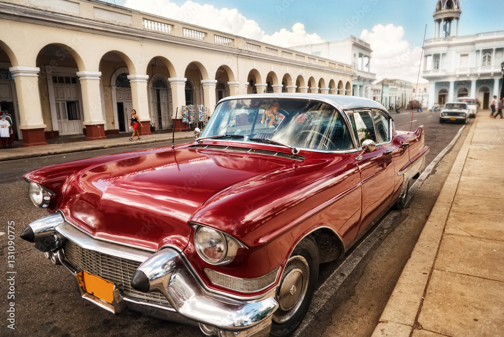 Retro the car - the business card of Cuba.