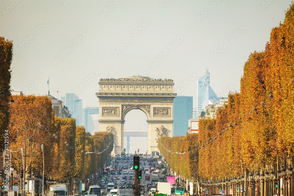 Arc de Triomphe de l'Etoile in Paris