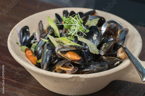 European style baked mussels 