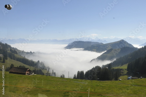 Schweiz: Auf der Rigi Kulm ist man oft über dem Nebelmeer im Unterland