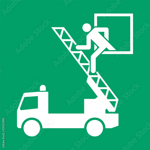 ISO 7010 E017 Rescue window