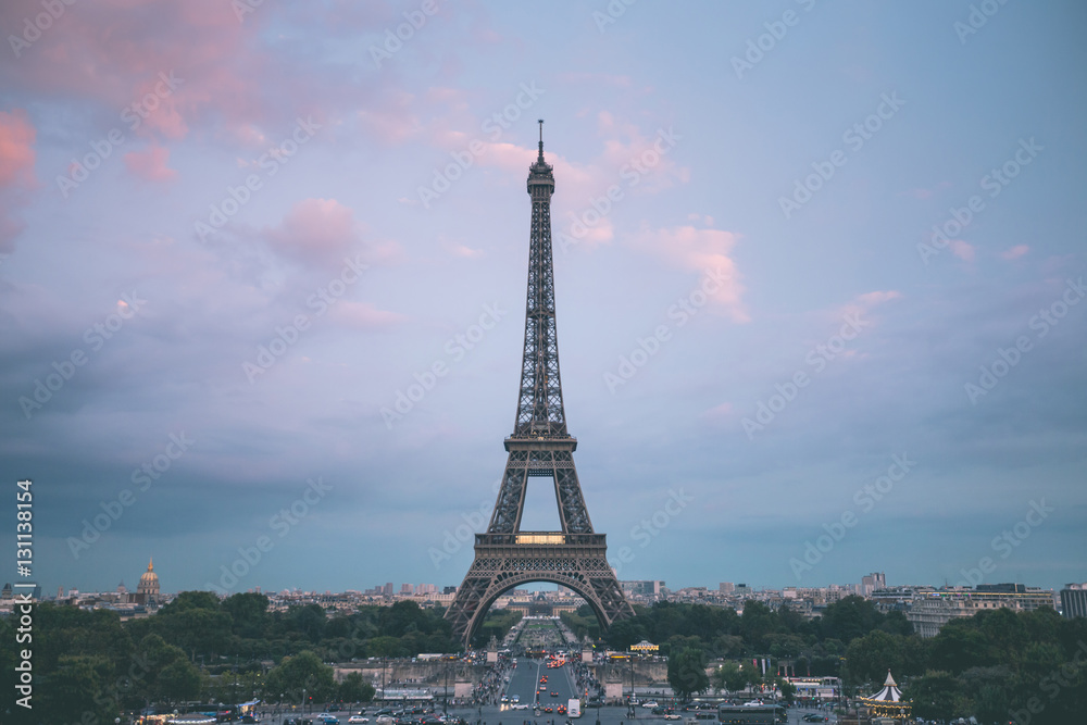 Sunset at Tour Eiffel - Paris