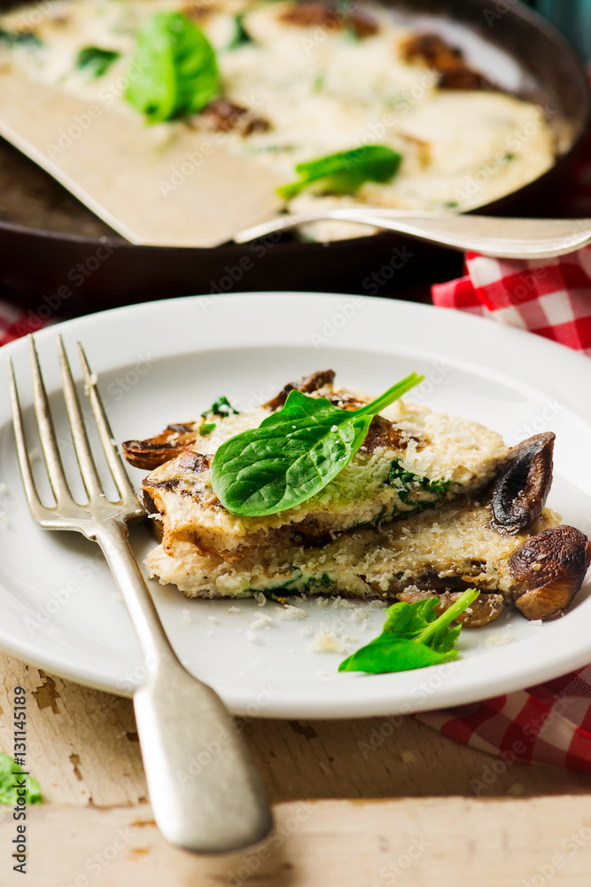 Spinach and Mushroom Egg White Frittata. Spinach and Mushroom Egg White Frittata.