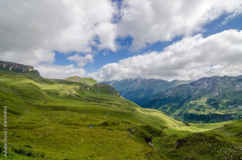 Strada sul Grossglockner in Austria Strada sul Grossglockner in Austria