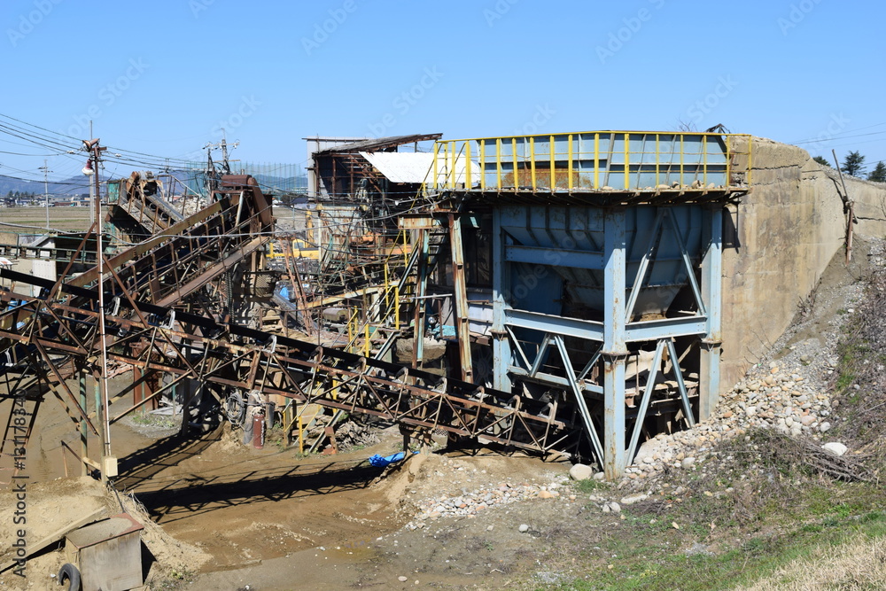 砕石場 ／ 建設資材の生産現場