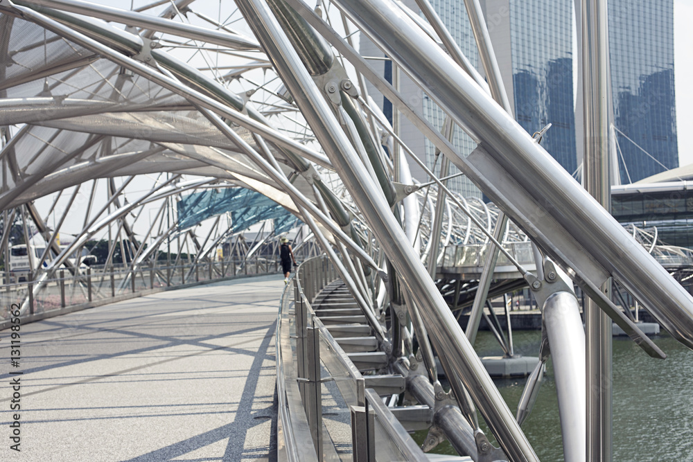 Glass ceiling footbridge with metal structures