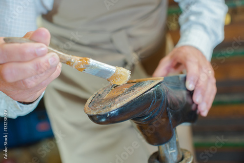 glue cobbler photo