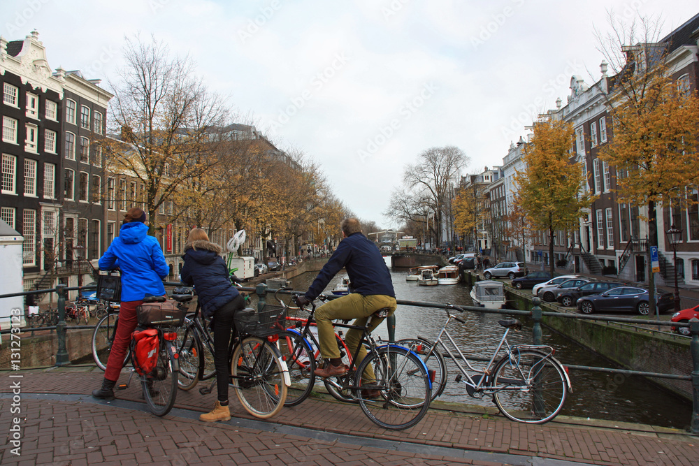 Balade d'automne sur les canaux d'Amsterdam, Pays-Bas